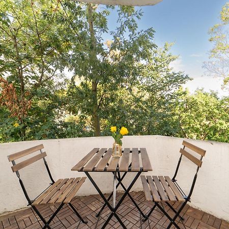 Two Bedroom Apartment By Buonomo Stays Short Lets & Serviced Accommodation In Balham With Balcony Londres Exterior foto