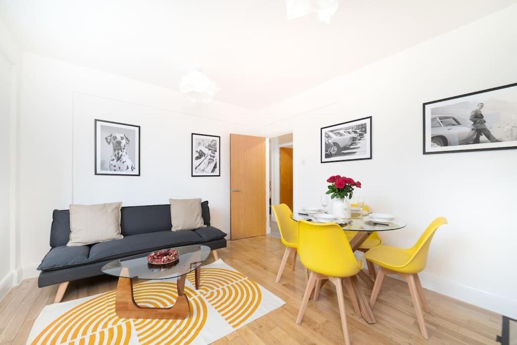 Two Bedroom Apartment By Buonomo Stays Short Lets & Serviced Accommodation In Balham With Balcony Londres Exterior foto